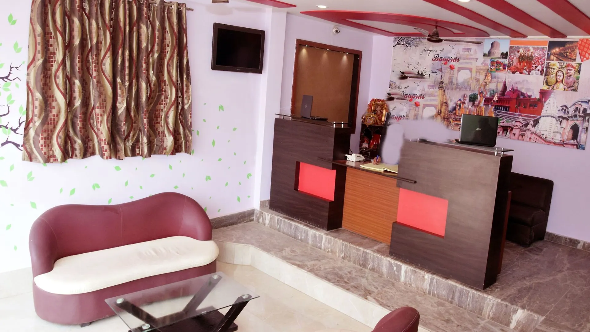 ** Hotel Oyo Flagship 128 Aparajita Varanasi India